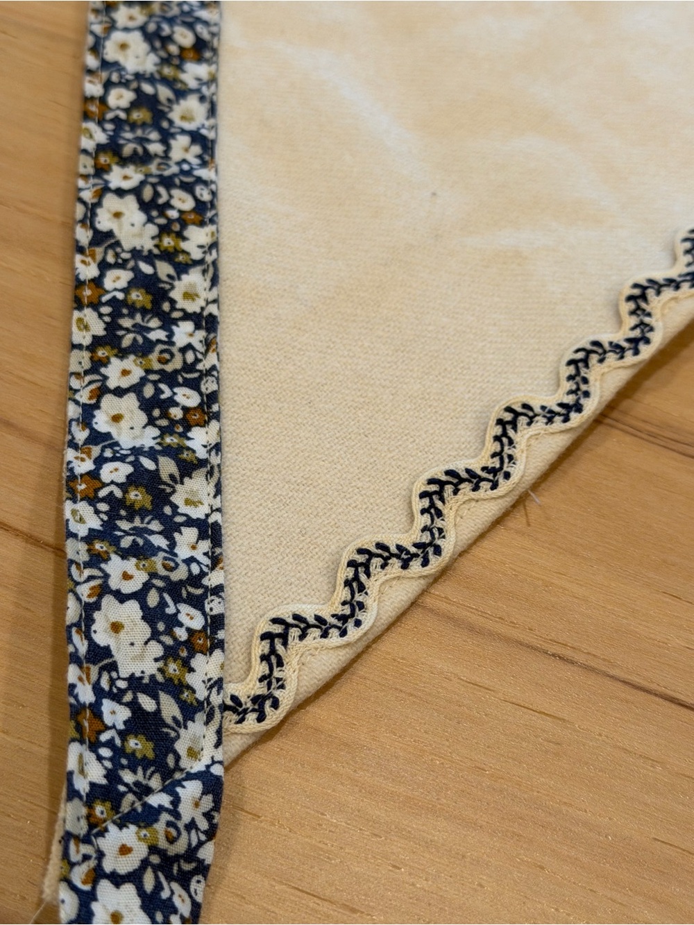 Cottagecore Wool Hair Scarf Bandana - Picture 5 of 7